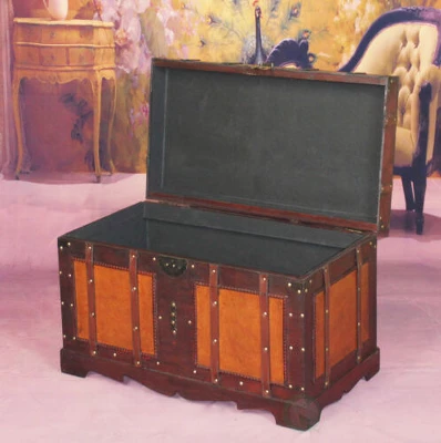 Vintiquewise Antique Style Steamer Trunk 3 Vintiquewise Antique Style Steamer Trunk - Image 3